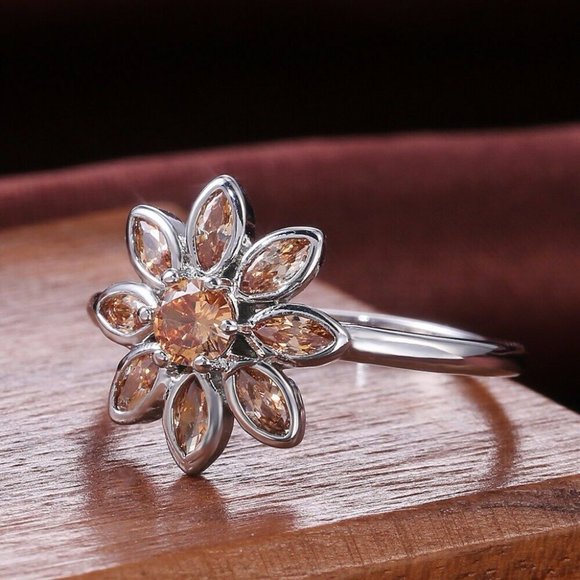Pretty Flower 925 Silver  Ring - Picture 3 of 8